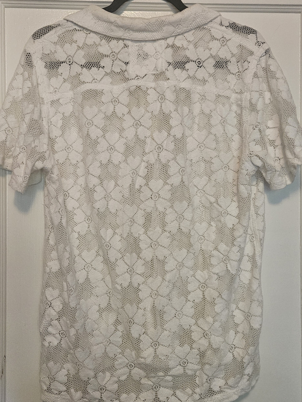 Hollister White Lace Button-Up Top - Picture 4 of 6